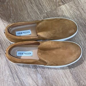 Women’s Steve Madden slip ons